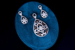 Blossom Lattice Diamond Pendant Set By Khaitan Jewels