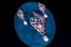 Velvet Glow Pendant Set By Khaitan Jewels