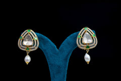 Emerald Elegance Kundan Jhumka Necklace By Khaitan Jewels