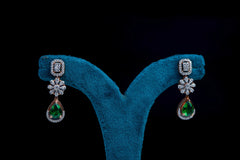 Evergreen Glow Diamond Necklace Set By Khaitan Jewels