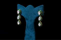 Minimal Green Necklace Set: Elegant Jewelry by Khaitan Jewels