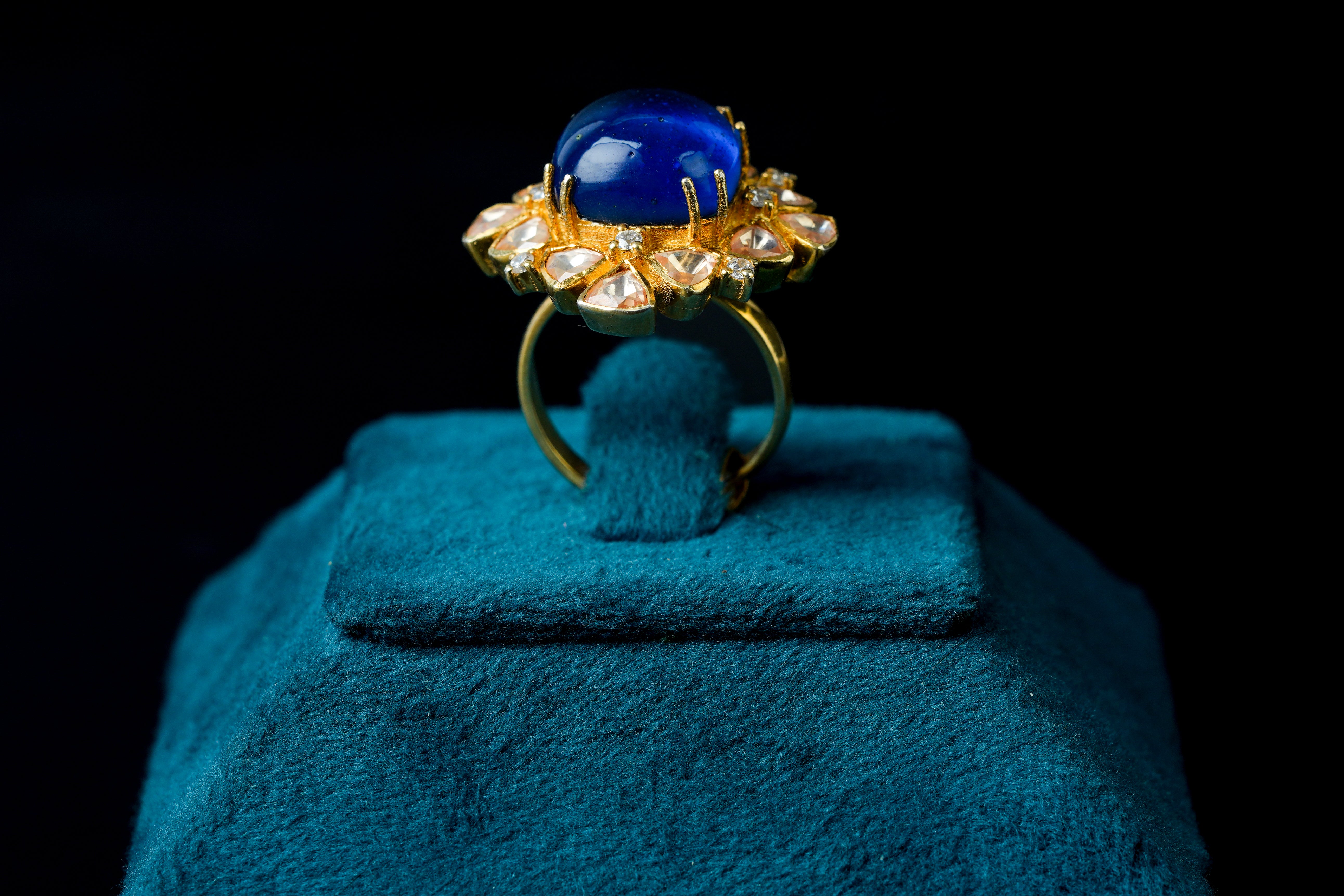 Sapphire Sparkle Polki Ring: Exquisite Jewelry By Khaitan Jewels