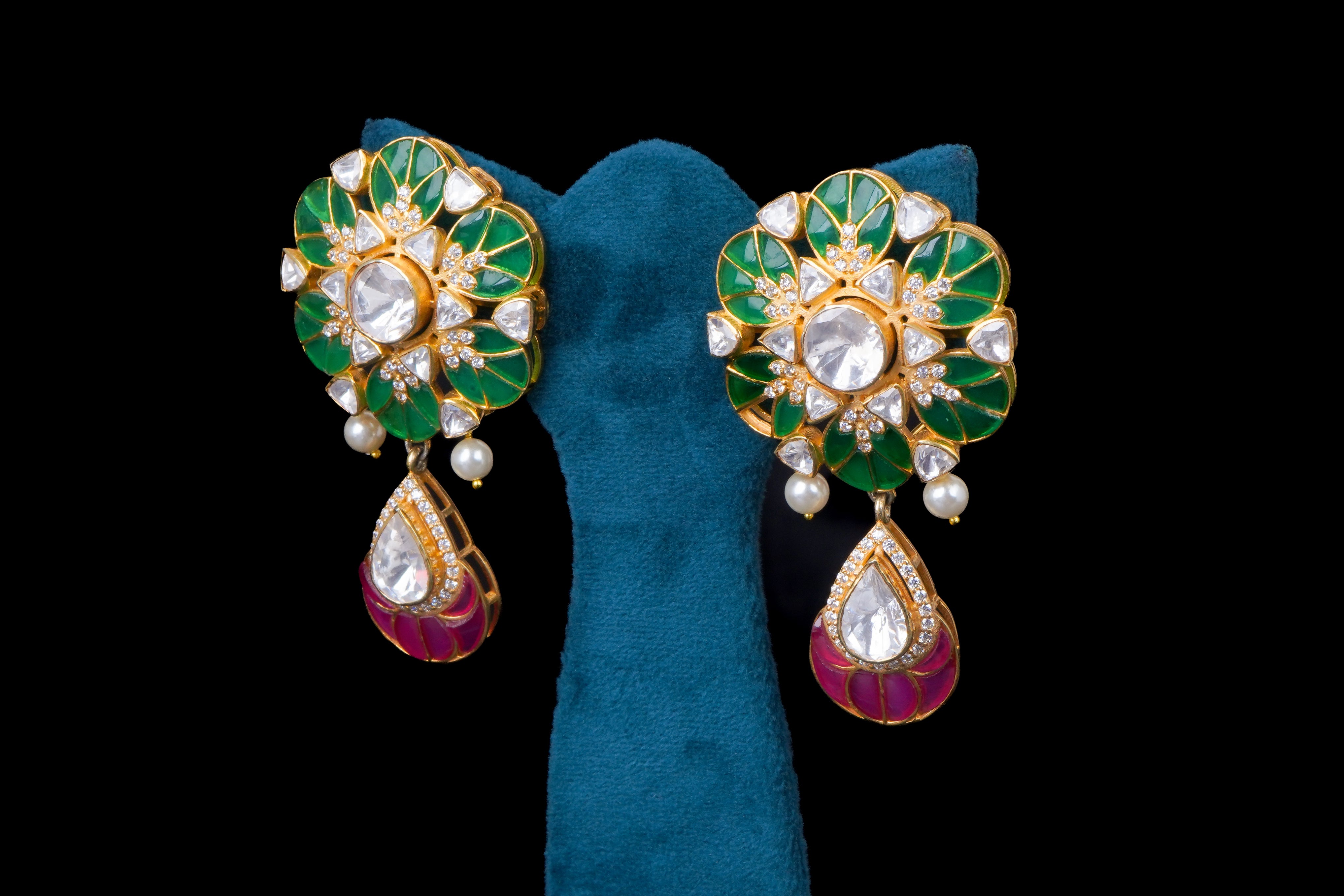 Jade Sparkle Silver Necklace by Khaitan Jewels