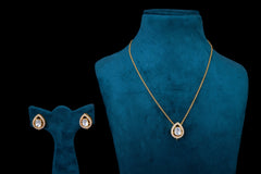Luxe Polki Pendant Set by Khaitan Jewels