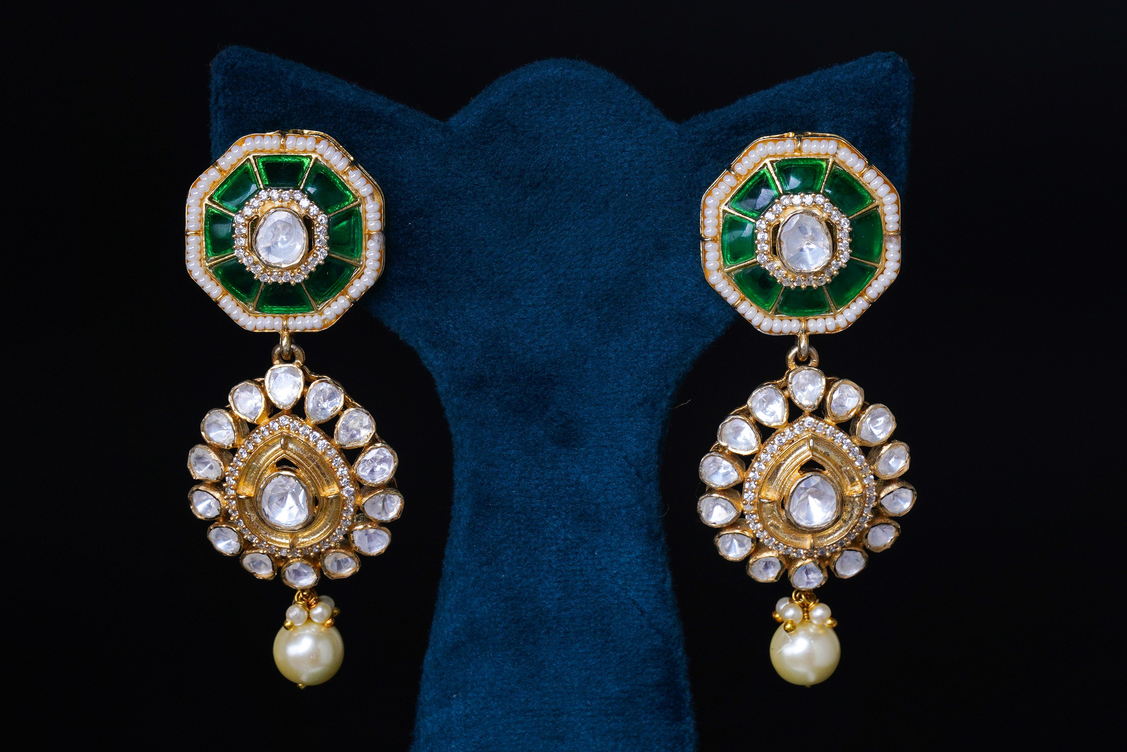 Blush Emerald Polki Set By Khaitan Jewels